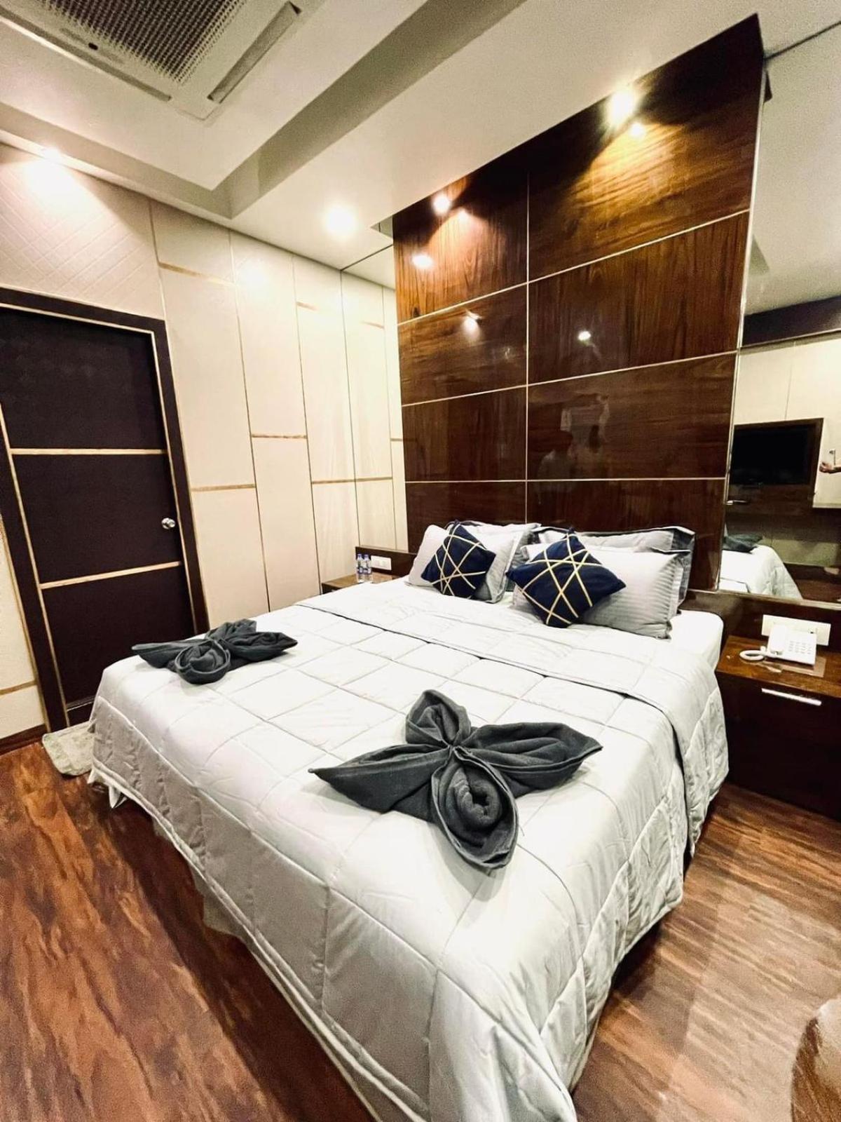 B8 Hotel Ченнаи Экстерьер фото
